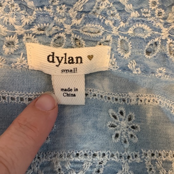 Dylan size small distressed chambray sun washed all over eyelet detail button up - Picture 4 of 7